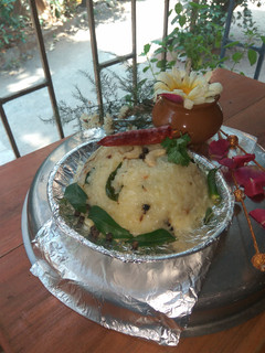 A picture of Ghee Pongal or Venn Pongal.