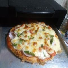 A picture of Pizza.