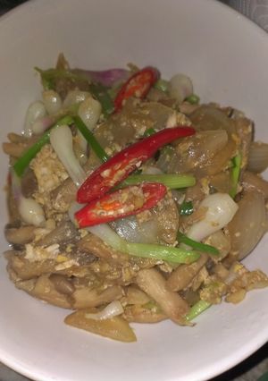 รูปของ ผัดเห็ดนางฟ้าน้ำมันหอยใส่ไข่