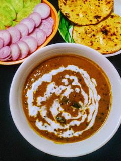 A picture of Dal Makhani.