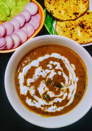 दाल मखनी (Dal makhani recipe in hindi) रेसिपी मुख्य फोटो