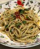 Spaghetti in padella 54 sardelle alla calabrese e prezzemolo