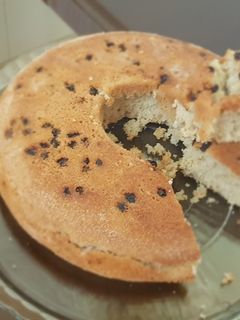 عکسی از دستور کیک چای کشمشی