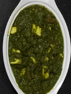 पालक पनीर (palak paneer recipe in Hindi) रेसिपी मुख्य फोटो