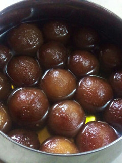 குலாப் ஜாமுன்(gulab jamun recipe in tamil) செய்முறை முக்கிய புகைப்படம்