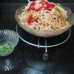 A picture of Veggie Garlic Noodles.