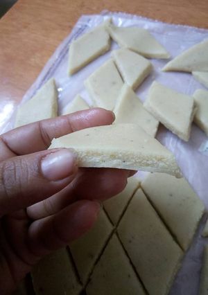 A picture of Kaju Katli.