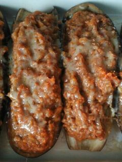 Una foto de Berenjenas rellenas de carne - Thermomix. Apto para diabéticos