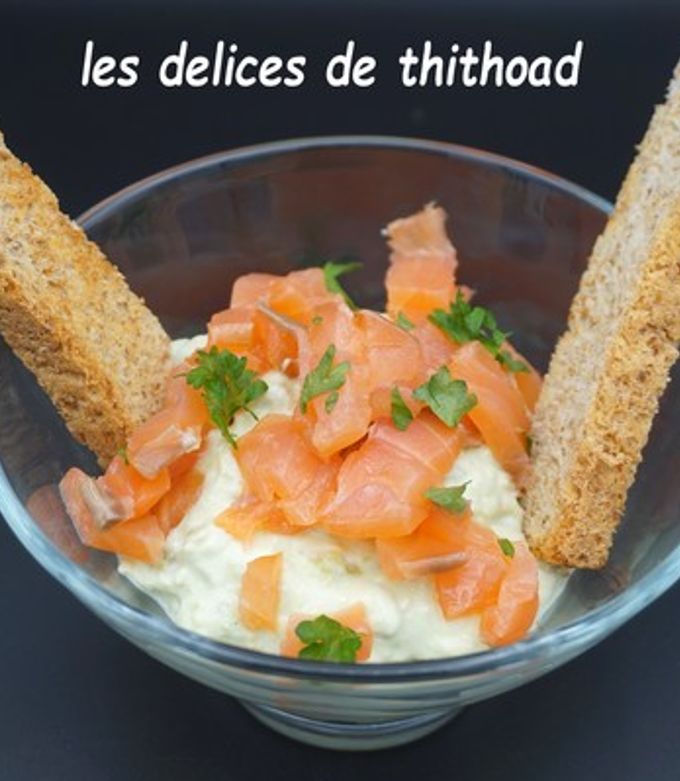 Une photo de Verrine d'avocat, skyr et saumon fumé