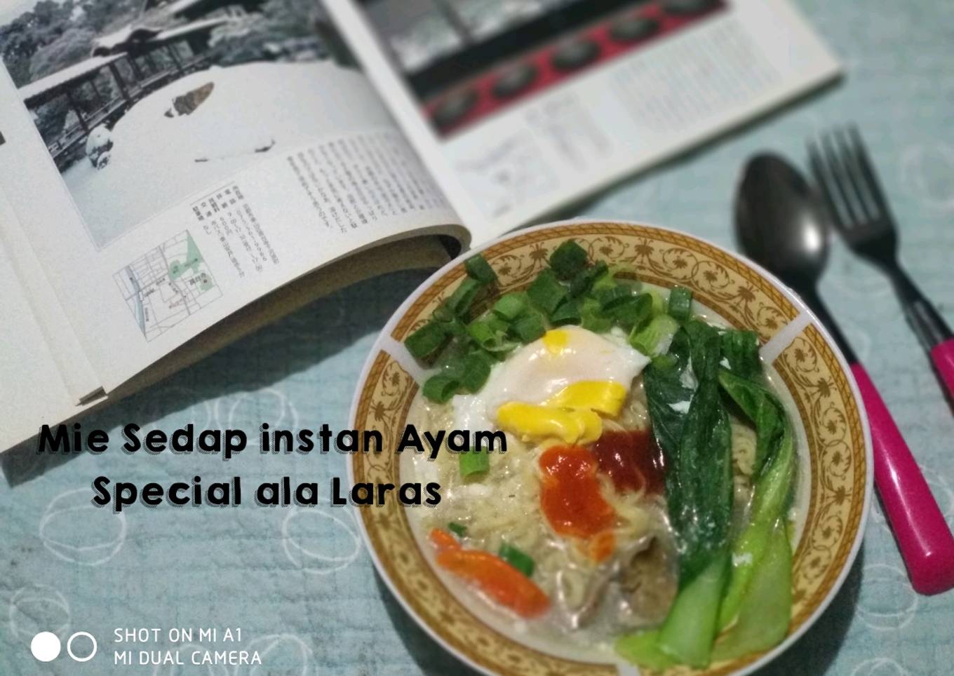 Mie Sedap instan Ayam Special ala Laras