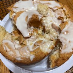 A picture of Lemon Buttermilk Pound Cake.