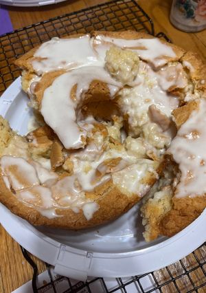 A picture of Lemon Buttermilk Pound Cake.