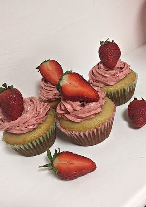 Vaníliás muffin 🧁🍓 recept fotója