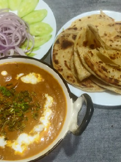 શાહી પનીર (Shahi Paneer Recipe In Gujarati) રેસીપી મુખ્ય ફોટો