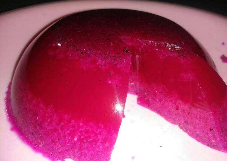 Cara Gampang Menyiapkan Puding buah naga merah, Enak