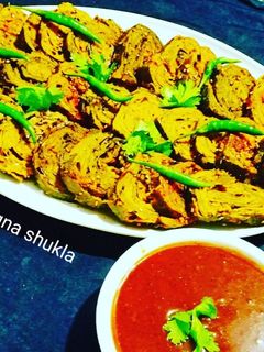 અળવીનાં પાન ના પાત્રા (Arvi Pan Patra Recipe In Gujarati) રેસીપી મુખ્ય ફોટો