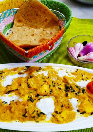 A picture of Methi Malai Paneer.