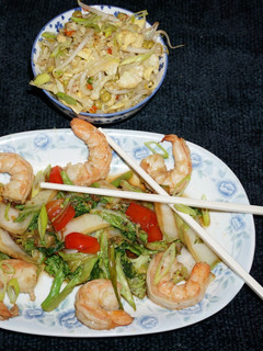 Una foto de CAMARONES SALTADOS CON BRÓCOLI. KETO. JON STYLE