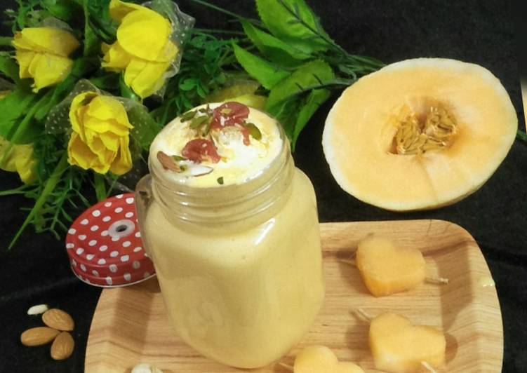 Easiest Way to Make Super Quick Homemade Muskmelon Smoothie with Icecream