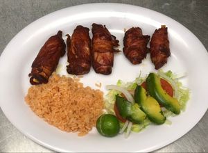 Una foto de Camarones ala tocineta.😋 mmmmm Deli Deli 😋