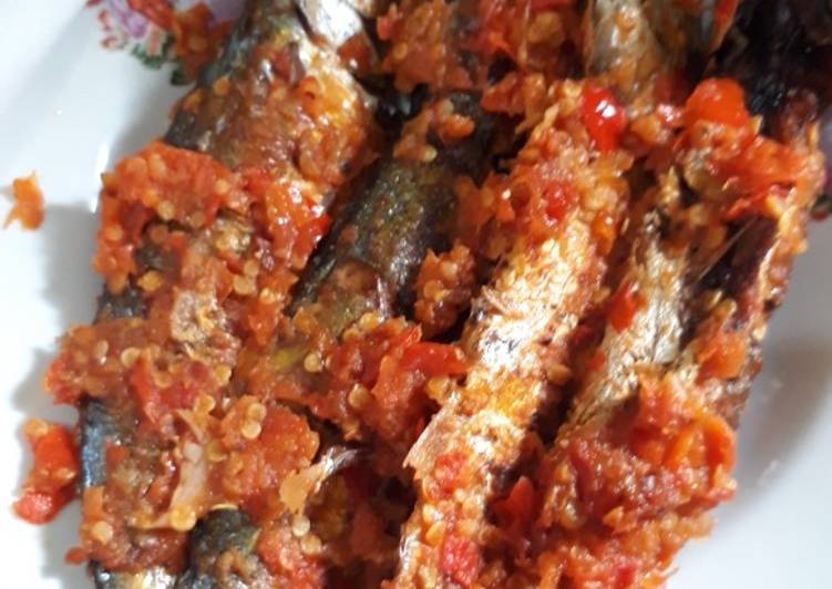 Ikan kembung Goreng Sambel