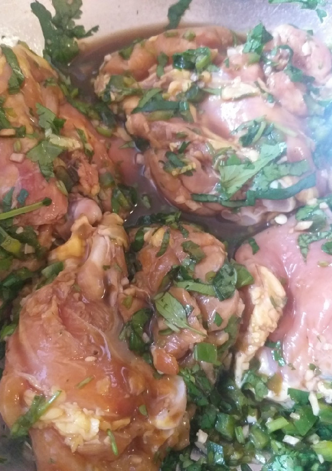 Una foto de Muslitos de pollo marinados