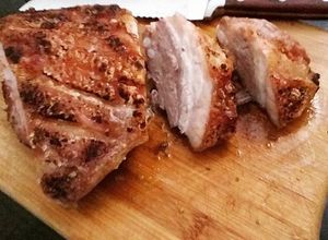 Foto de Pancceta Assada No Forno com capa de Sal Grosso e Pururucada no Forno