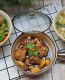 Cơm nhà 3 món với khoai tây và bông cải