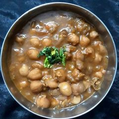 A picture of White Channa.