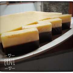 A picture of Puding lapis Surabaya simple dan enak.