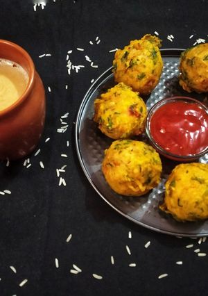 A picture of Rice bonda.