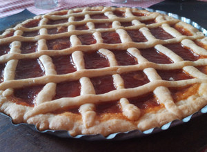 Una foto de Pastafrola con manteca y aceite