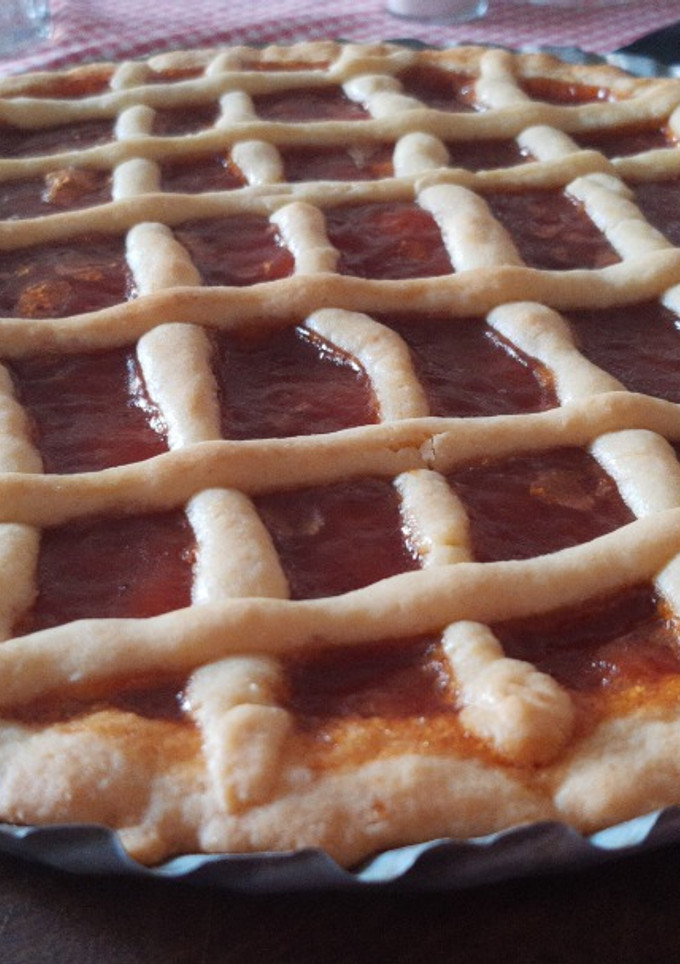 Una foto de Pastafrola con manteca y aceite