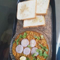 A picture of Dinner plate.