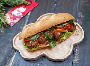 Hình của món Bánh Mì Thịt Nướng.