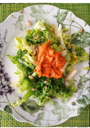Una foto de Salsa Romesco con berenjena y cebolla