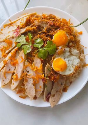 Hình của món Xôi mặn pate với lò vi sóng.