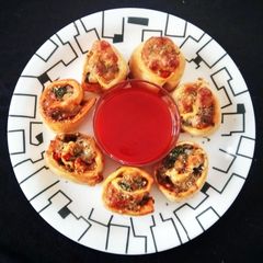 A picture of Pizza Rolls.