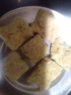 अदरक पाग(बर्फी) (Ginger Barfi Recipe In Hindi) रेसिपी मुख्य फोटो