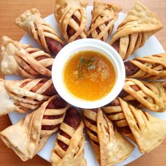 A picture of Instant Aloo Semosas.