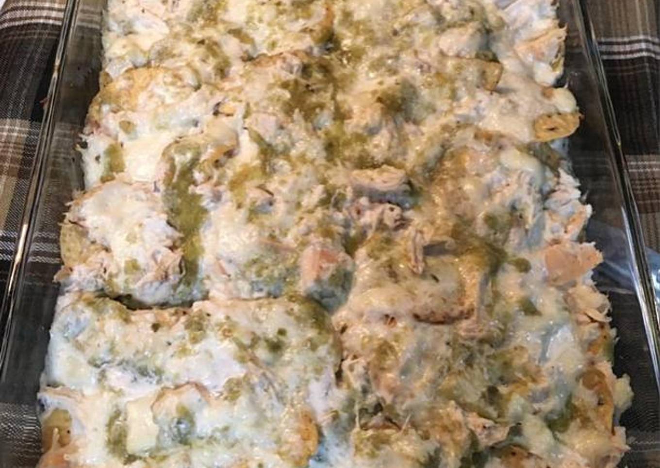 Chilaquiles verdes con pollo