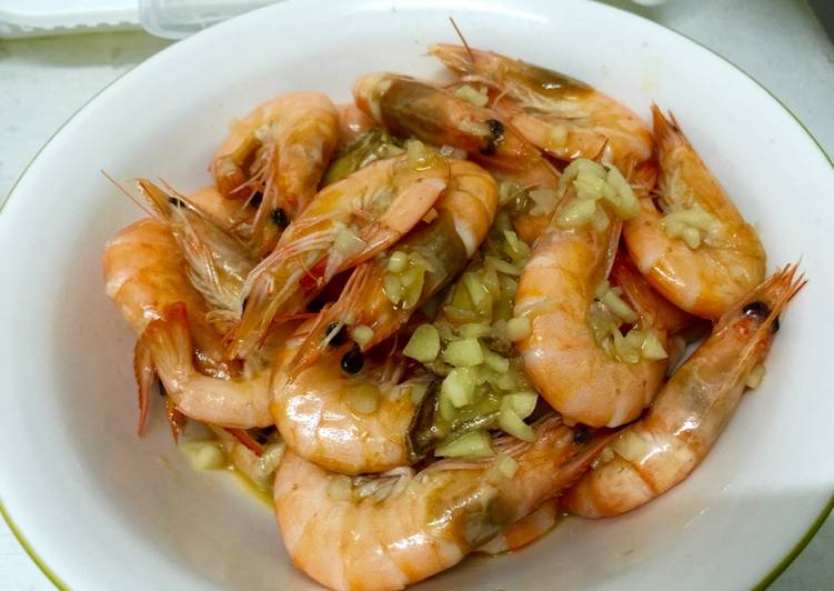 Step-by-Step Guide to Prepare Any-night-of-the-week Garlic buttered shrimps