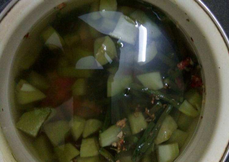 Sayur bening labu kacang panjang