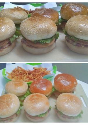 A picture of Chicken Burger with fries.