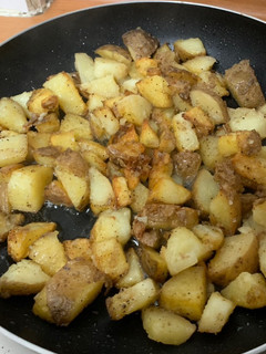 Una foto de Papas rústicas con carne