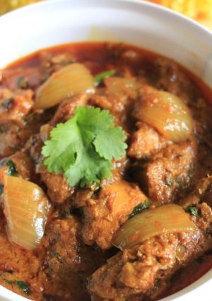 চিকেন দো পেঁয়াজা (chicken do pyaza recipe in Bengali) রেসিপির প্রধান ছবি