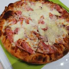 Pizza in teglia crostino-レシピのメイン写真