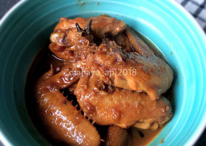 Sayap ayam kecap/semur sayap ayam