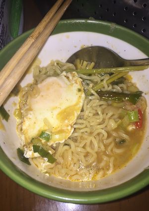 Foto resep Mie Instan Kuah Tom Yam