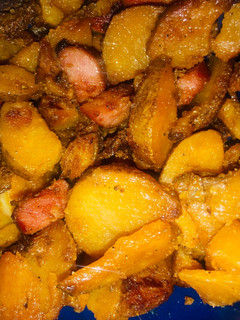 A picture of Spicy Fried potatoes and sausage.